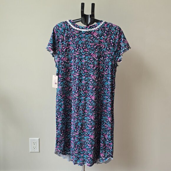 NWT - Secret Treasures Blue Floral Short Sleeve Gown – Size 16–18 - Picture 3 of 6